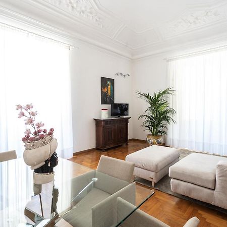 Casa Vacanze Il Duomo Catania Bagian luar foto
